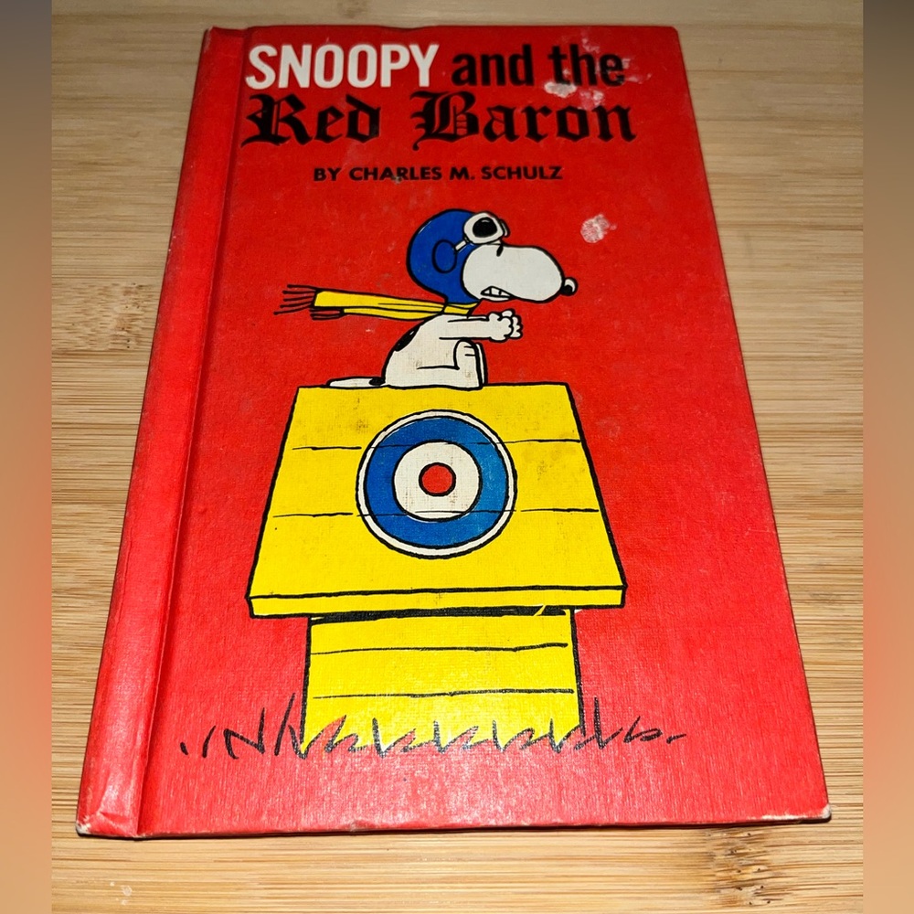 Vintage Snoopy And The Red Baron Book By Charles M. Schulz Hard Cover 1966